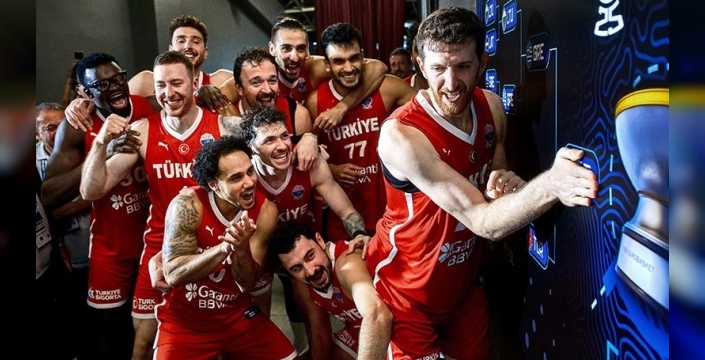 12 Dev Adam, Almanya ile EuroBasket 2025 Finalinde Karşı Karşıya