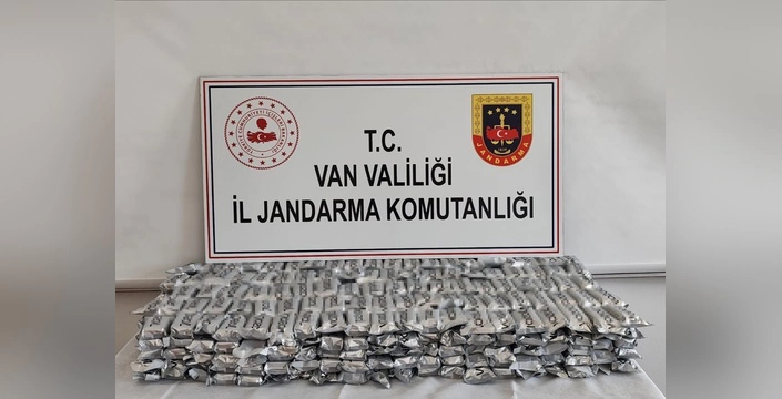 Van'da Büyük Operasyon: 100 Paket Kaçak Sigara ve 476 Elektronik Sigara Ele Geçirildi