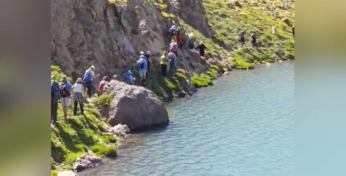 Yüksekova'nın El Değmemiş Doğası Turistleri Çekecek: 'İsviçre'ye Gerek Yok'