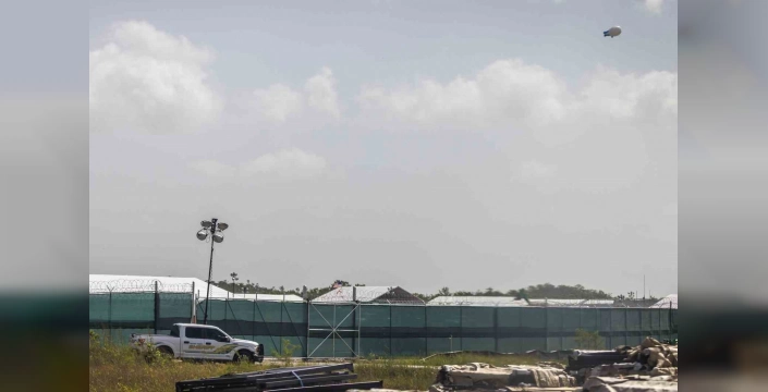 ABD'den göçmenlere sert adım: Florida'da 'Timsah Alcatraz'tan sınır dışı uçuşları başladı