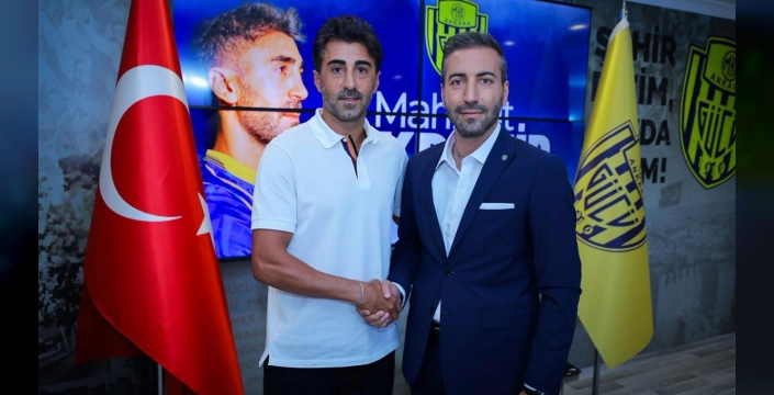 Ankaragücü, Mahmut Tekdemir ile sözleşme yeniledi: Tecrübeli oyuncu, Başkent ekibinde kalıyor