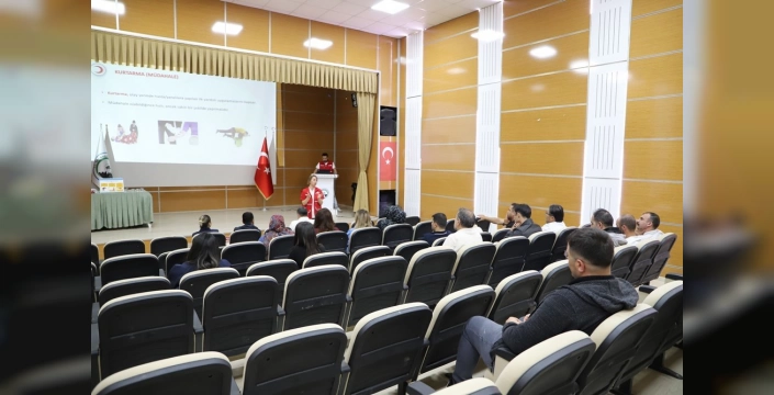 Ardahan Belediyesi personeline ilk yardım eğitimi