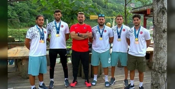 Ardeşen Belediyespor Dünya Şampiyonu: Fırtına Deresi'nden Dünya'ya Zafer