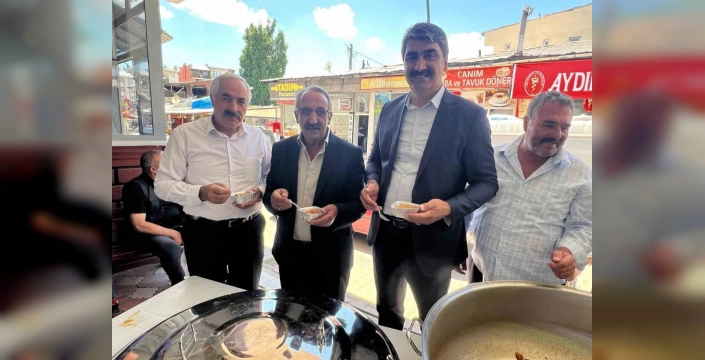Aşkale'de bin kişiye aşure ikramı