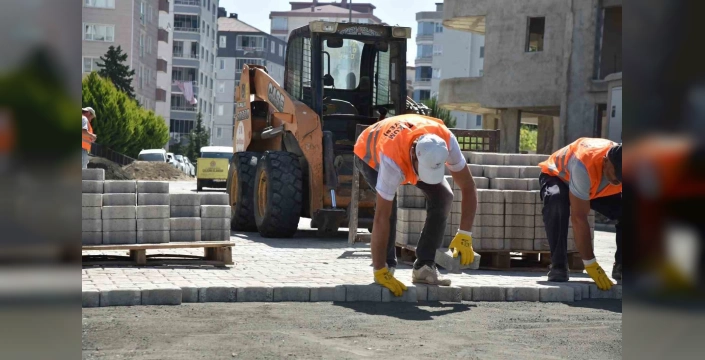 Atakum Belediyesi yol bakım çalışmalarını sürdürüyor