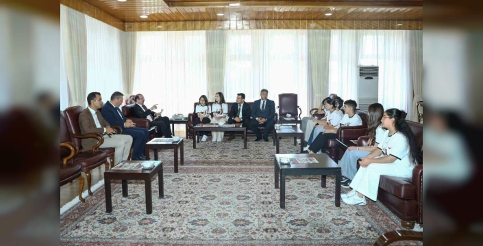 Atatürk Üniversitesi Özel Vakıf Okulları: LGS'de Türkiye Birinciliği