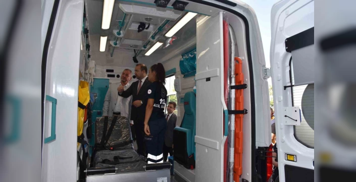 Aydın'a 3 yeni ambulans: Sağlık hizmetlerinde güçlenme
