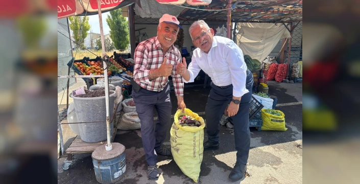Büyükkılıç, Yemliha Yöresel Ürünler Satış Merkezi'ni ziyaret etti