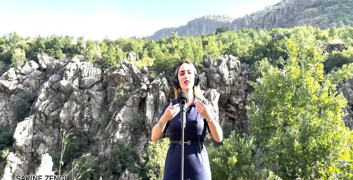Derecik'te öğretmenlerden terörsüz Türkiye'ye 'zirvede' mesajı