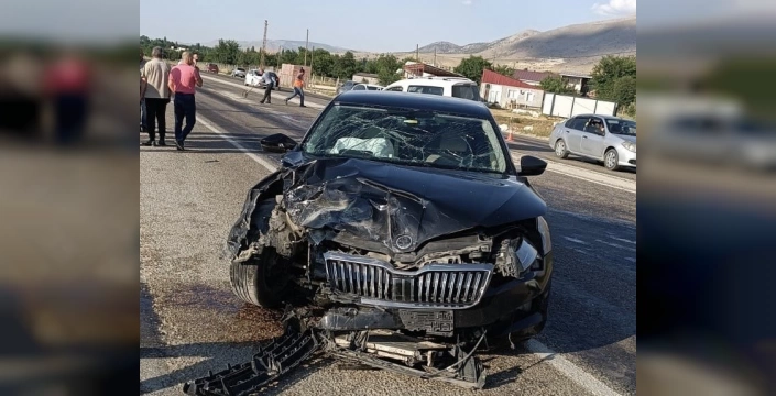 Doğanşehir'de korkunç kaza: 2 yaralı