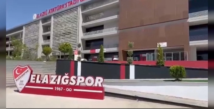 Elazığ Atatürk Stadyumu yepyeni bir görünüme kavuştu: Bordo-Beyaz renklerle şehre güzellik katıldı