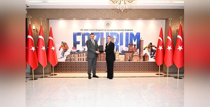 Erzurum'da veda ziyaretleri: Yeni görev yerlerine atanan yargı mensupları Vali Çiftçi'yi ziyaret etti