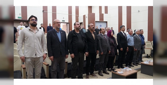 Erzurum Teknik Üniversitesi'nde 15 Temmuz Paneli: Şehitler ve gaziler anıldı
