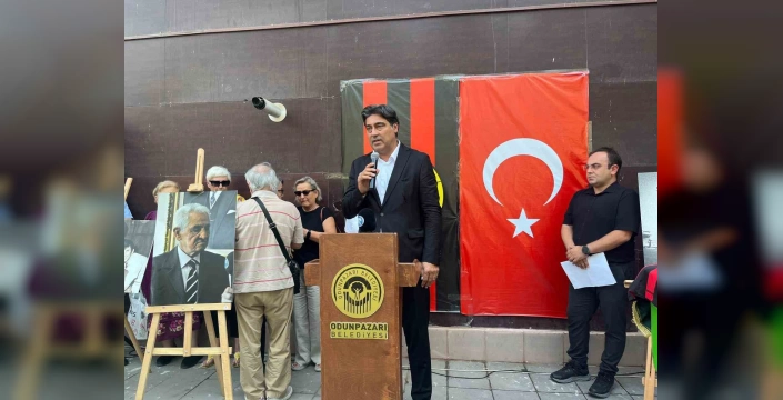 Eskişehir'de Türk futbolunun efsanesi Süreyya Özkefe son yolculuğuna uğurlandı