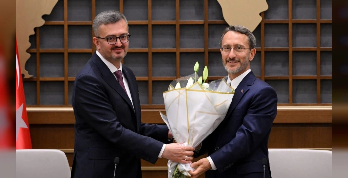 Fahrettin Altun, görevi Burhanettin Duran’a devretti