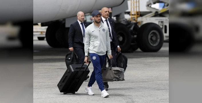 Hakan Çalhanoğlu: Inter'in kamp daveti, Fenerbahçe ve Galatasaray'ın ilgisi devam ediyor