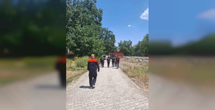 Hakkari'de Kayıp Kız Rojda Asmin Ediş İçin Seferberlik: Arama Çalışmaları Devam Ediyor