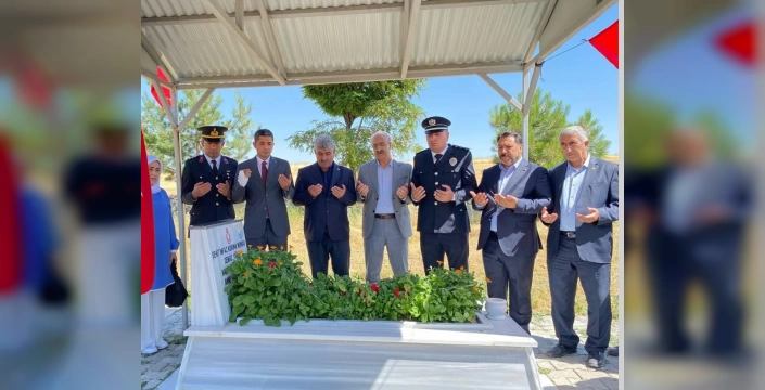 Hamur Kaymakamı Mahir, Şehit Ailelerini Ziyaret Etti