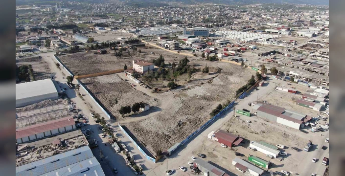 Hatay'da Deprem Yıkıntılarından Yeni Hayat: Vali Masatlı, Duman Ailesini Ziyaret Etti