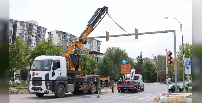 Hazardağlı Kavşağı düzenleniyor: Elazığ'da ulaşım rahatlayacak