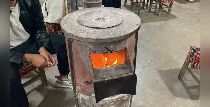 Karlıova'da Kış Geri Geldi: Sobalar Yeniden Yakıldı