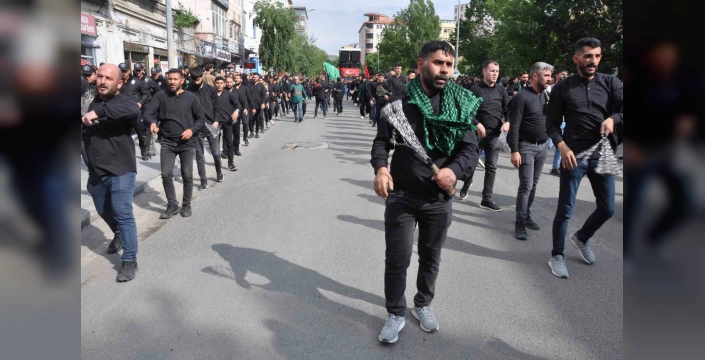 Kars'ta Kerbela olayı anıldı
