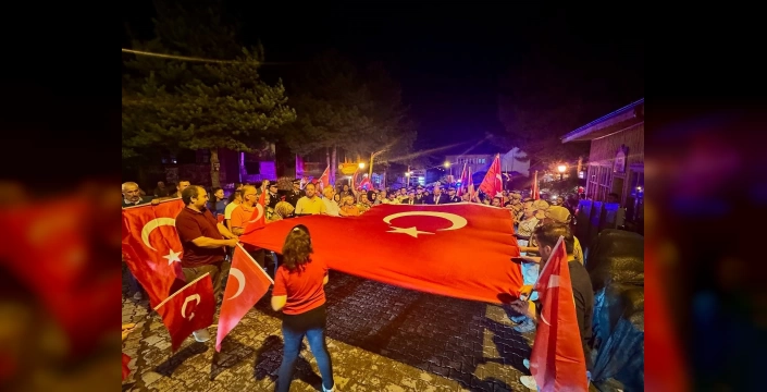 Kemaliye'de 15 Temmuz Anması: Vatandaşlar tek yürek oldu