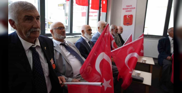 Kıbrıs Barış Harekatı'nın 51. Yılı Erzurum'da Anıldı: 7 Şehidimizin Anısını Yaşatıyoruz