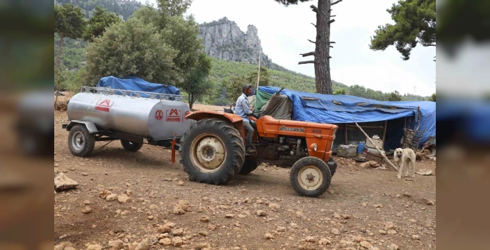 Mersin'de Yörükler İçin Can Suyu: 130 Sulama Tankeri Dağıtıldı