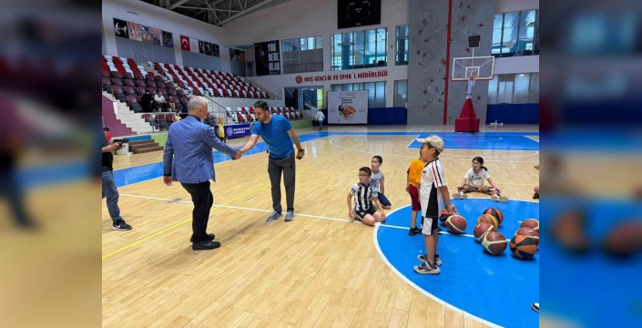 Muş'ta gençlere spor yatırımı: Yeni tesisler ve projelerle geleceğe umut