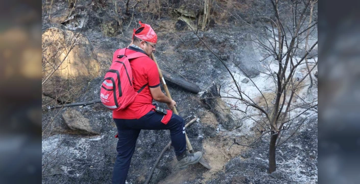 NAFAD ekibi yangın söndürme çalışmalarında başarılı