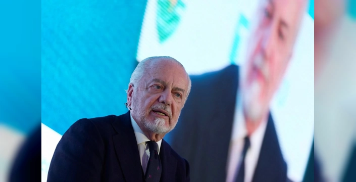 Osimhen transferi: Napoli Başkanı Laurentiis'in zorlu pazarlığı