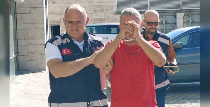 Samsun'da korkunç olay: Eşi ve kızını darp etti, polislere bıçakla saldırdı