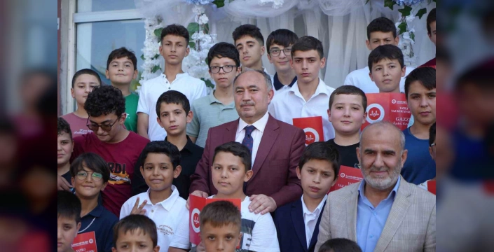 Samsun'da Kur'an Kursu Kapanışı: İTÜ Mezuniyetindeki Ayet, Öğrencilerden Alkış Aldı