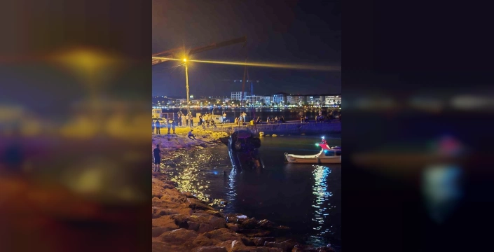 Silivri'de deniz kazası: Park halindeki cip denize uçtu