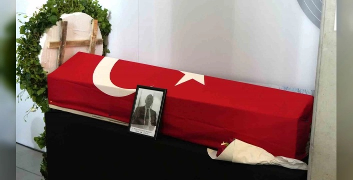 Süreyya Serdengeçti Son Yolculuğuna Uğurlandı: Türkiye Önemli Bir Değerini Kaybetti