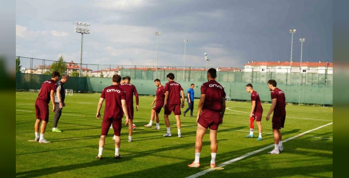 Trabzonspor Erzurum'da kampta: İlk antrenman tamamlandı