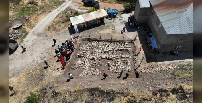 Tunceli'de Tarih Yeniden Yazılıyor: 6000 Yıllık Höyükte Çalışmalar Devam Ediyor
