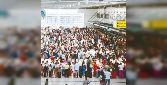 Türkiye'ye gelen turist sayısı 15 milyonu aştı