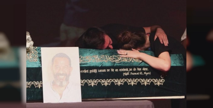 Ünlü Oyuncu Emre Törün Son Yolculuğuna Uğurlandı