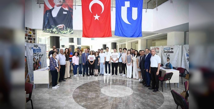 Uşak Üniversitesi: Tam Akreditasyon ve Öğrenci Memnuniyetinde Zirvede