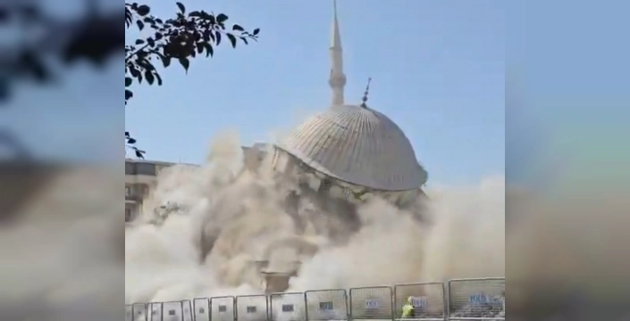 Van'da hazreti ömer camii yıkıldı