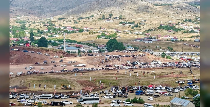 Alanya'da Gökbel Yağlı Pehlivan Güreşleri ve Festivali büyük ilgi gördü