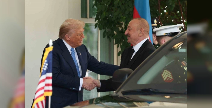 Aliyev, Trump ile görüştü: Üçlü zirve öncesi ikili görüşme