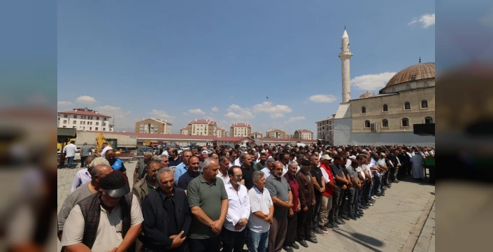 Aziziye Belediye Başkanı Akpunar’ın annesi vefat etti