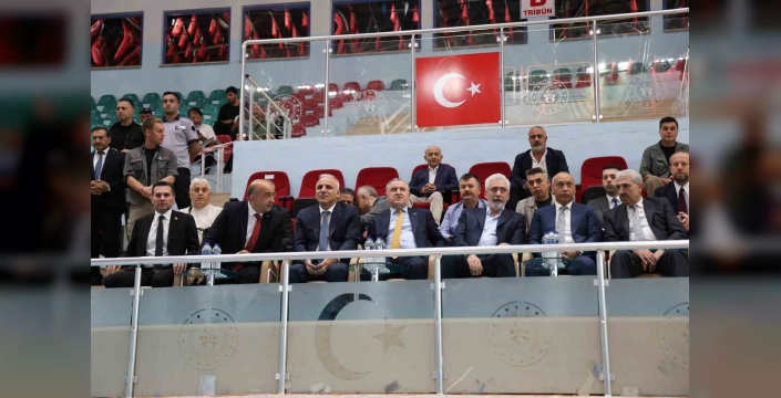 Bak: Diyarbakır'a 3.5 Milyarlık Spor Yatırımı