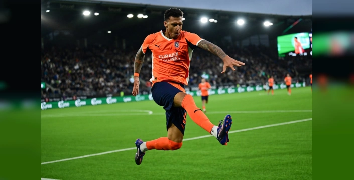 Başakşehir, Viking'i eledi: Play-off turuna yükseldi