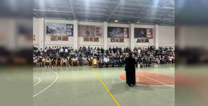 Başkale’de Yaz Kur’an Kursu Kapanışı: Öğrencilere Hediye ve İkram