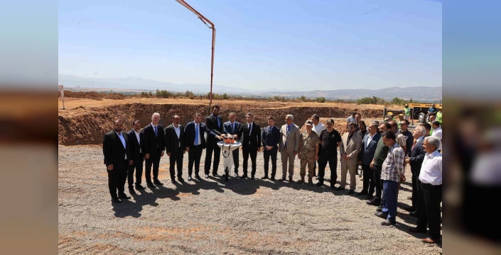 Bingöl'de 8 derslikli özel eğitim okulunun temeli atıldı
