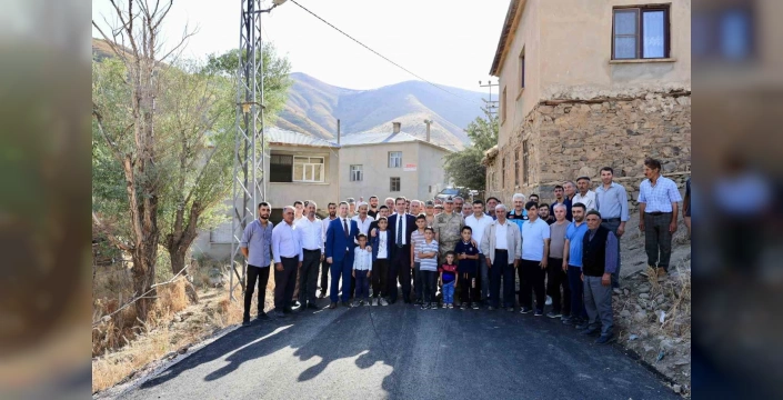 Bitlis Valisi Karakaya, Tatvan'da incelemelerde bulundu